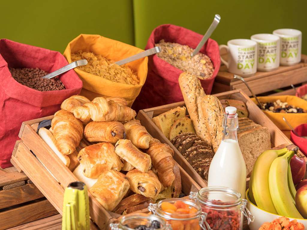 Отель Ibis Styles Сиемрип Ресторан фото