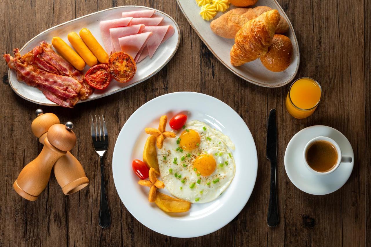 Отель Ibis Styles Сиемрип Экстерьер фото