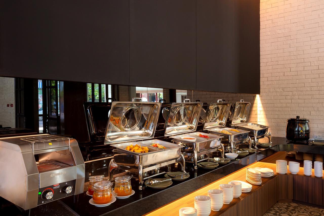 Отель Ibis Styles Сиемрип Экстерьер фото